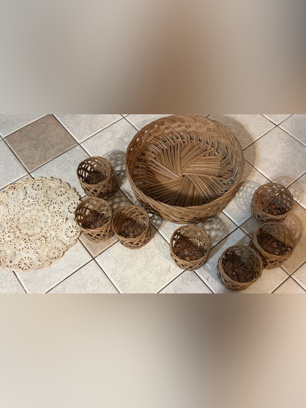 Vintage / antique set of 7 wicker basket cup holders and basket.
